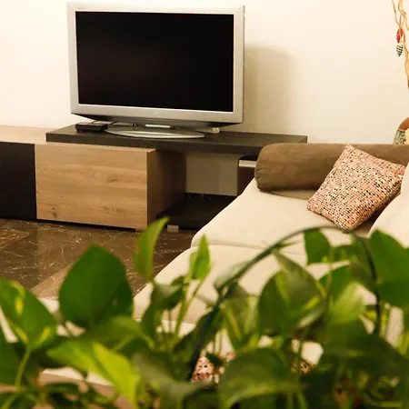 Chez Regina, Feel At Home! Apartment *