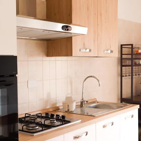 Chez Regina, Feel At Home! Apartment *