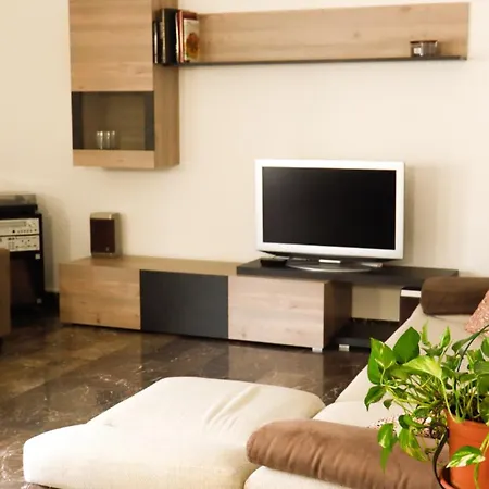 Chez Regina, Feel At Home! 公寓