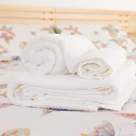 Chez Regina, Feel At Home! 公寓 *